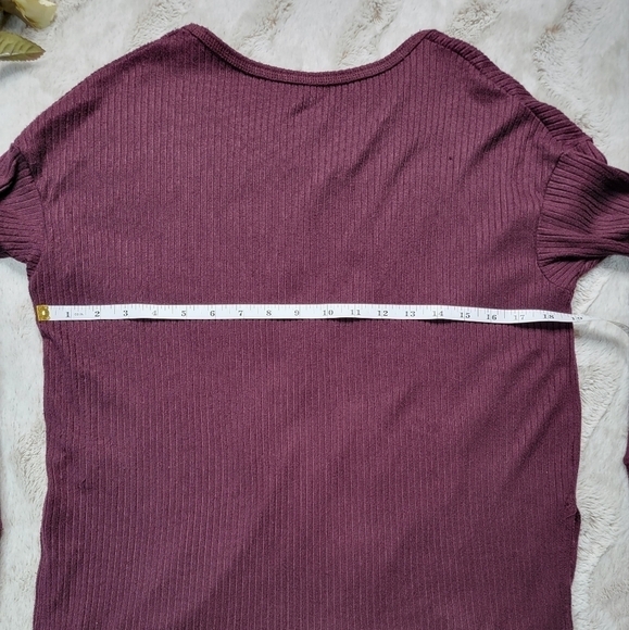 ✨️CL AEO American Eagle Outfitters Soft Ribbed Purple Long Sleeve Knit Top Sz XS - Picture 9 of 11